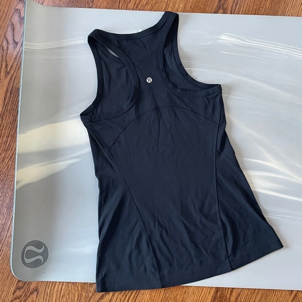 Lululemon I 6